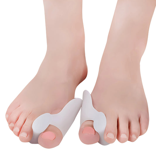 Närbild av mjukt material som separerar tårna