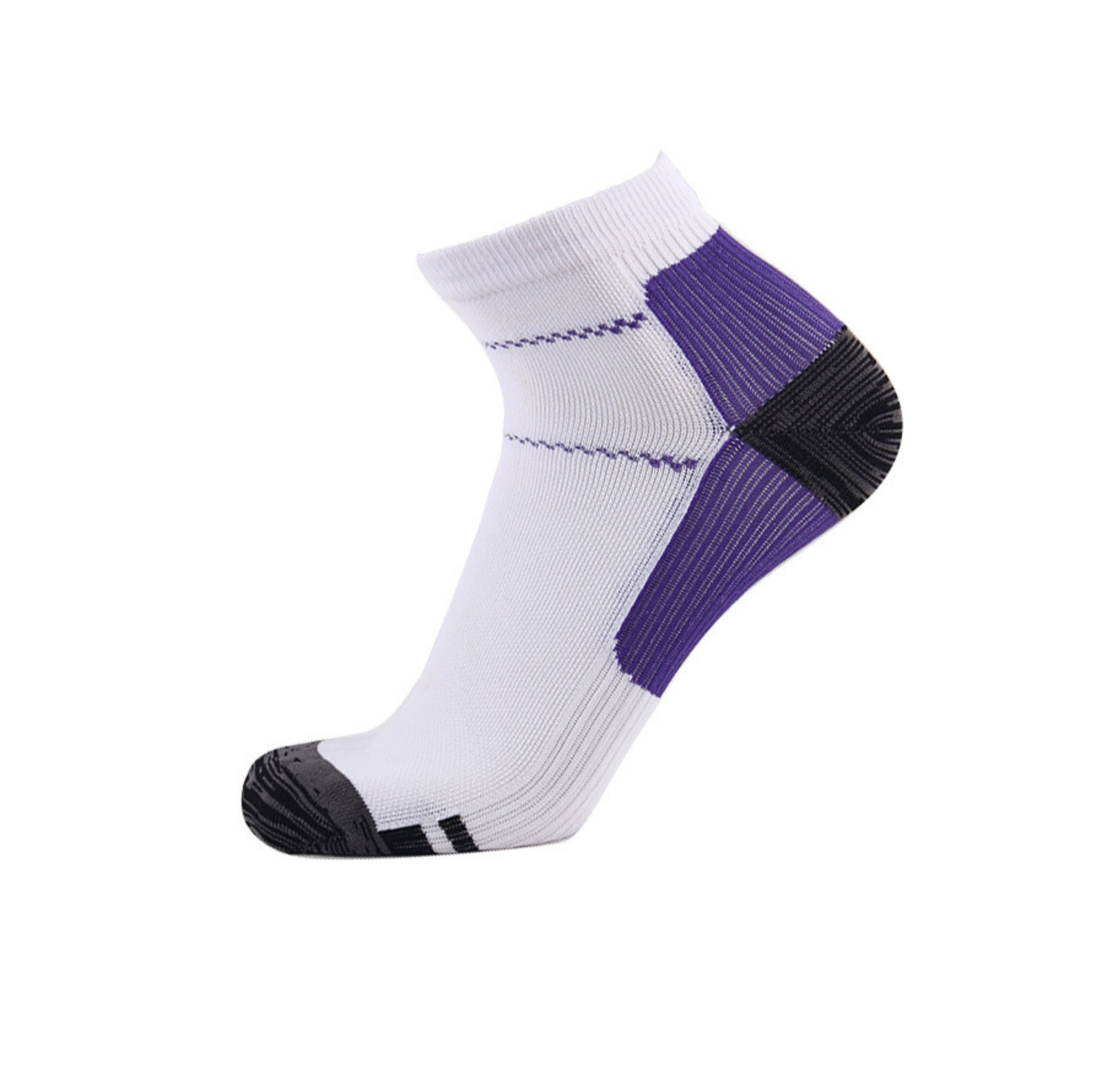 Vit ankelstrumpa med integrerat stöd runt fotleden, visad från sidan med lila färgdetalj
