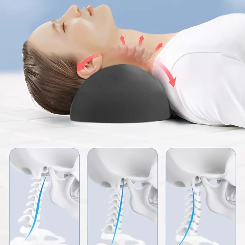 Person som vilar nacken på formad nackkudde