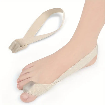 Tåseparator för hallux valgus i färgen beige.