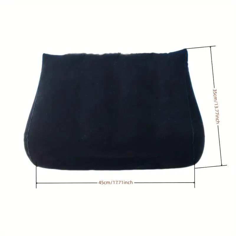 Uppblåsbar resekudde sedd bakifrån